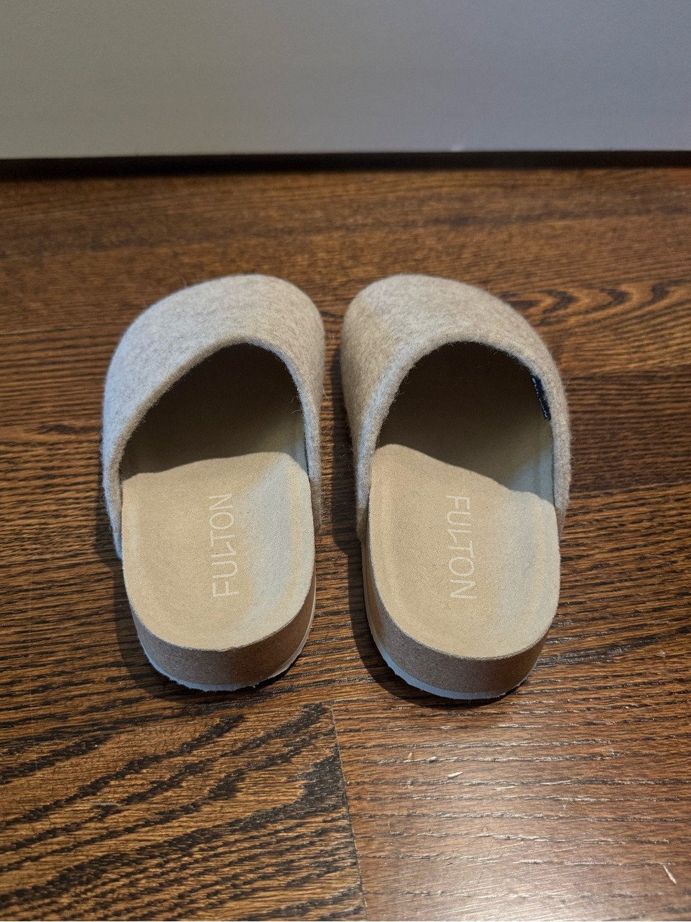 Fulton “The House Shoe” Wool Felt Slip-On Slippers in Beige – Women’s Size 5 - Picture 2 of 5